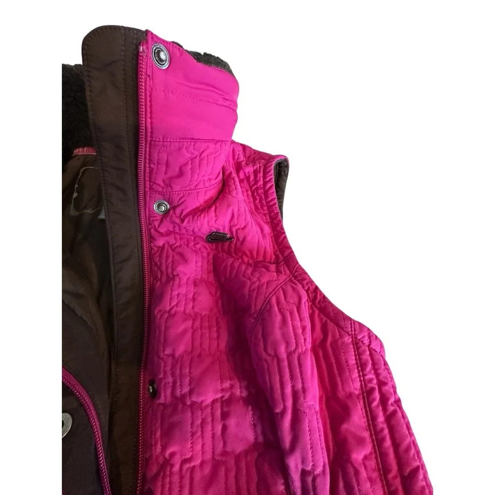 Nike Vest Women's Small (4-6) Pink Sleeveless High Collar‎ Faux Fur Zip Button